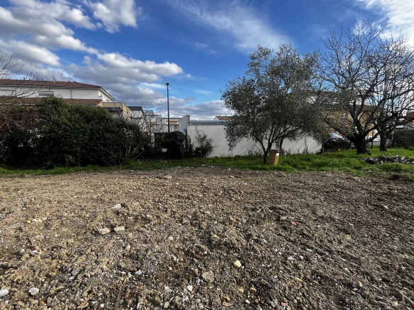 CUGNAUX - TERRAIN 315 M2