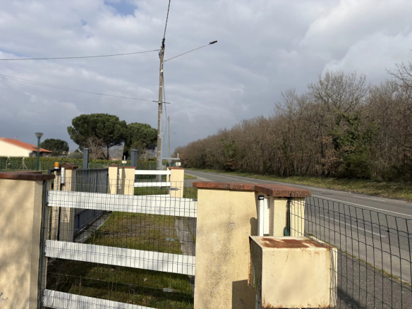 PLAISANCE DU TOUCH - HANGAR