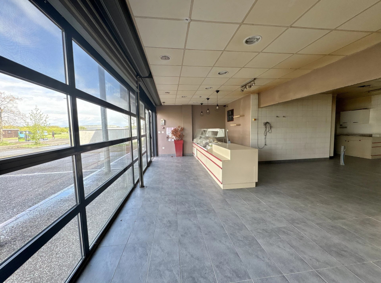 LA SALVETAT SAINT- GILLES - LOCAL