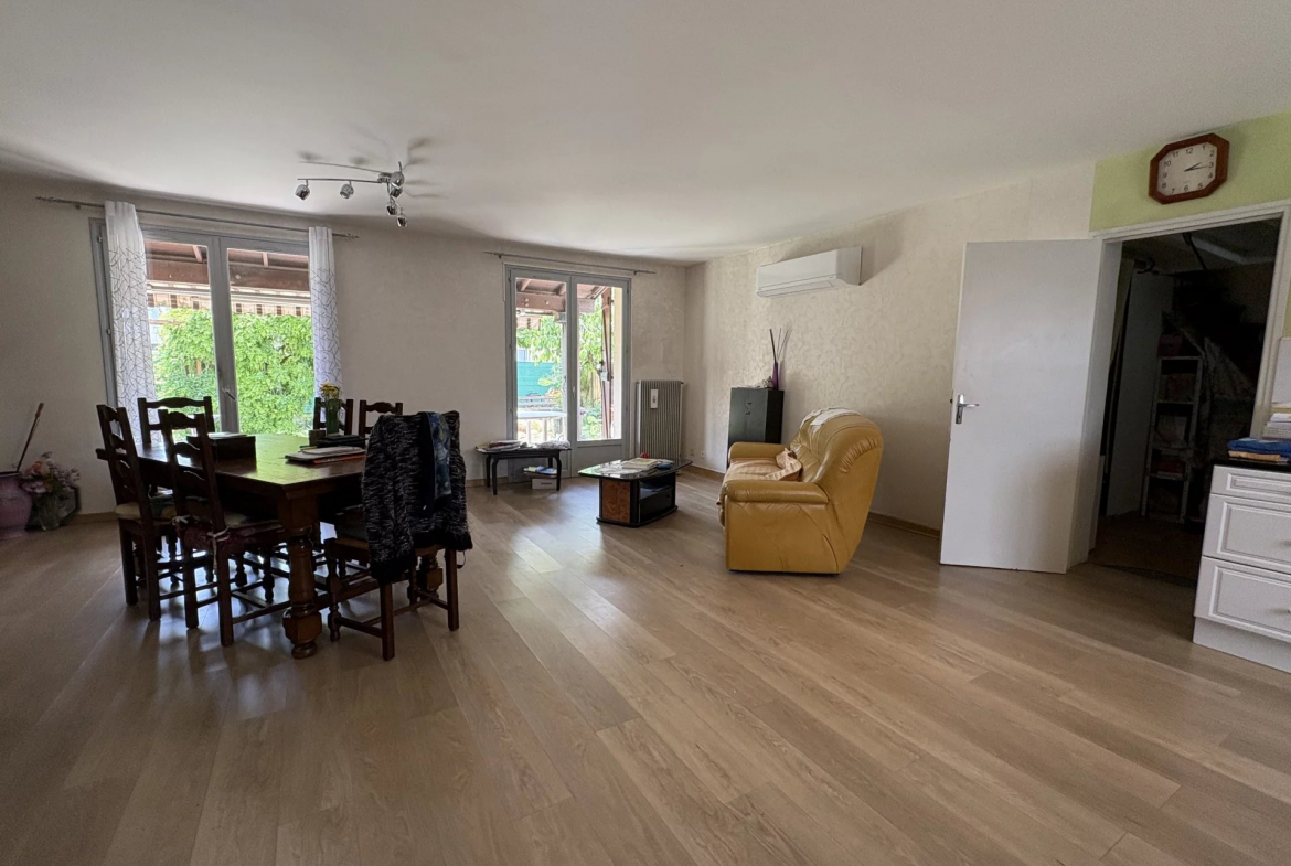 LA SALVETAT SAINT GILLES - MAISON  T4