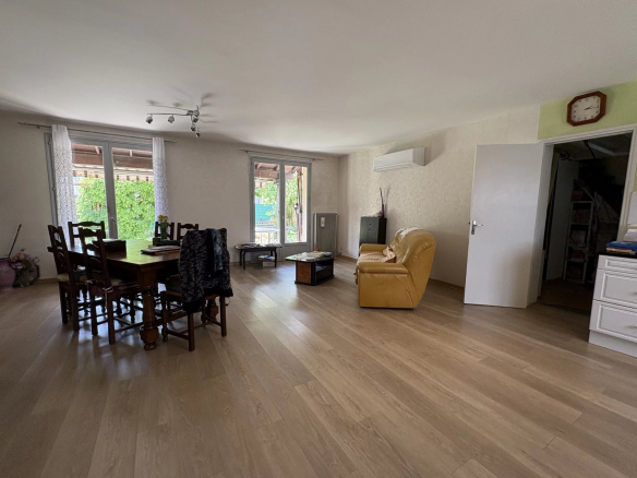 LA SALVETAT SAINT GILLES - MAISON  T4