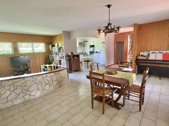 LA SALVETAT SAINT-GILLES - MAISON T5/6