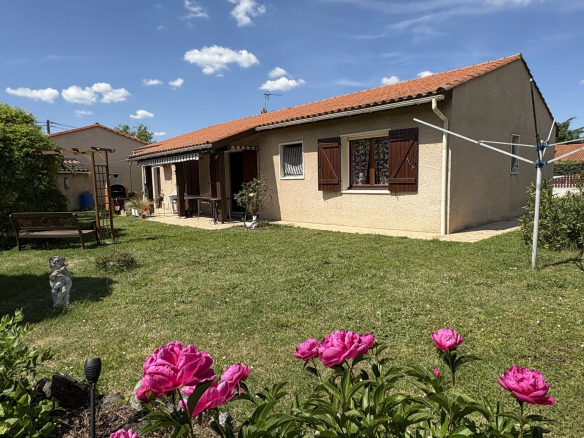 LA SALVETAT SAINT GILLES - MAISON  T4