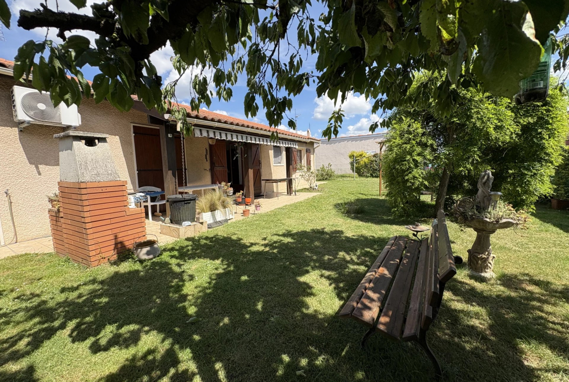 LA SALVETAT SAINT GILLES - MAISON  T4