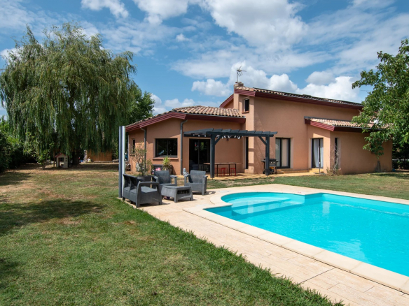 CUGNAUX - MAISON T6/7