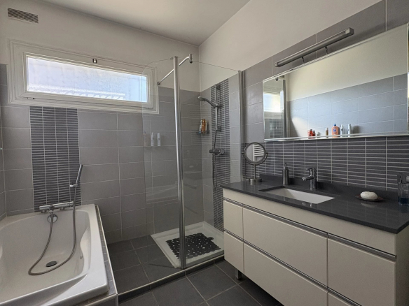 FONTENILLES - MAISON T5