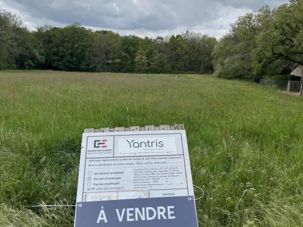 LA SALVETAT SAINT GILLES - TERRAIN 835 M2