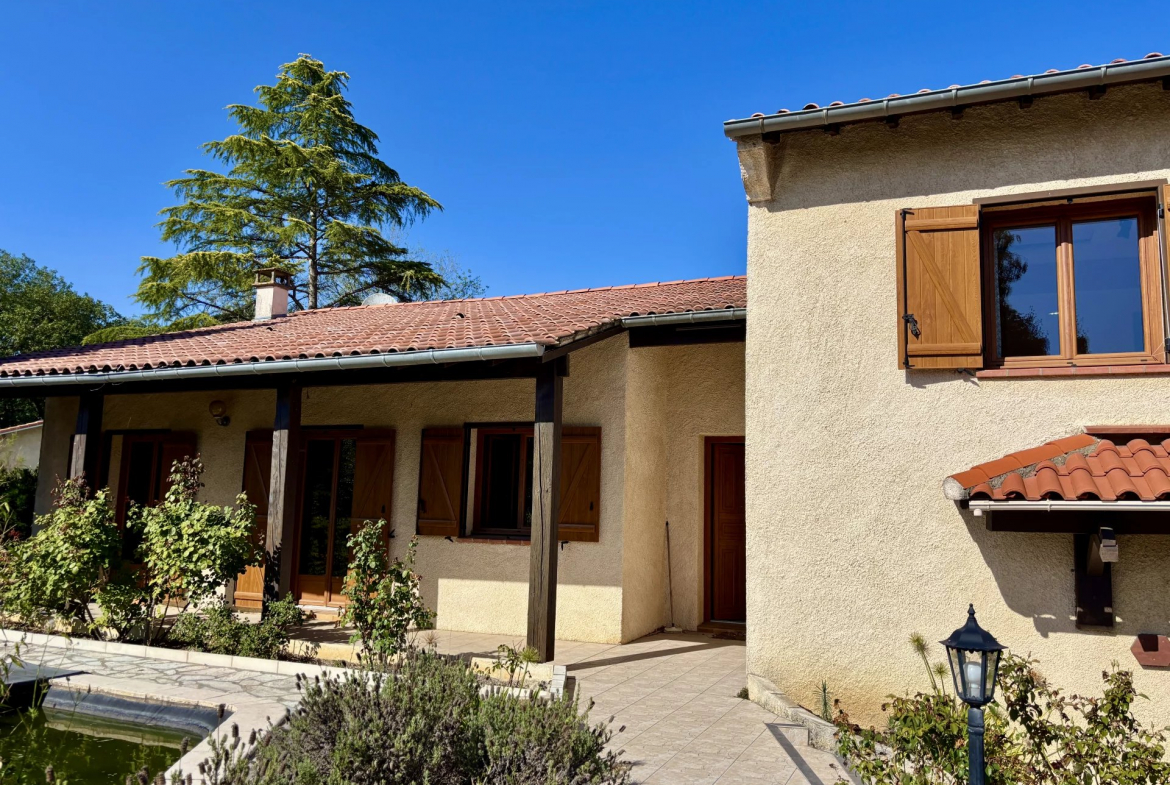 LA SALVETAT-SAINT-GILLES - MAISON T5/6