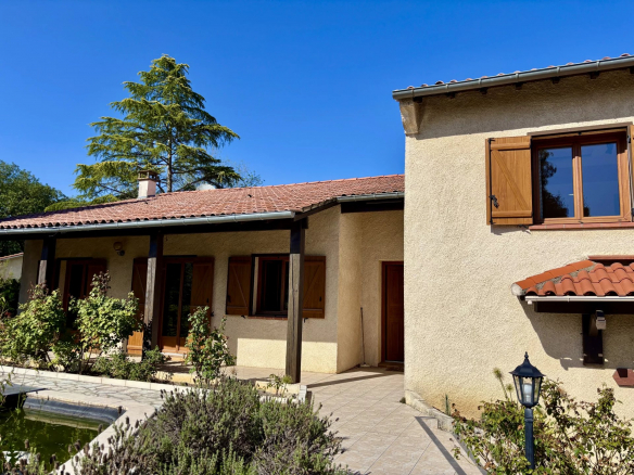 LA SALVETAT-SAINT-GILLES - MAISON T5/6