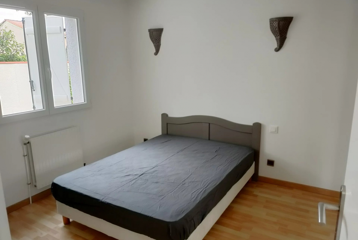 Location Maison T5 meublée - Salvetat st Gilles