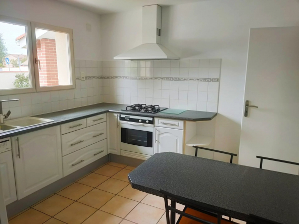 Location Maison T5 meublée - Salvetat st Gilles