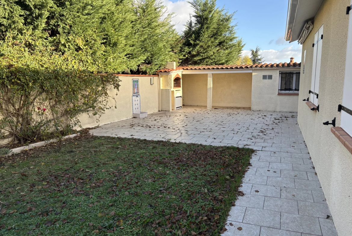 Location Maison T5 meublée - Salvetat st Gilles