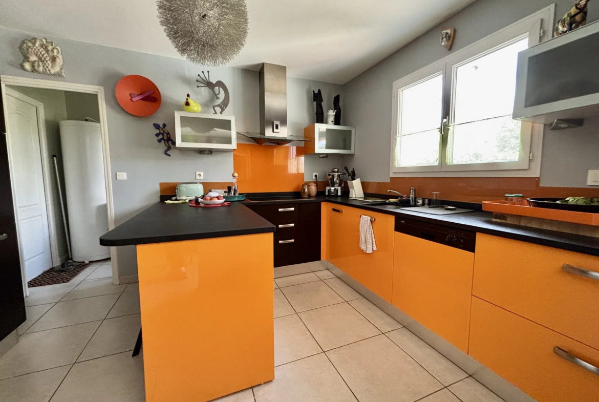 LA SALVETAT-SAINT-GILLES MAISON T6