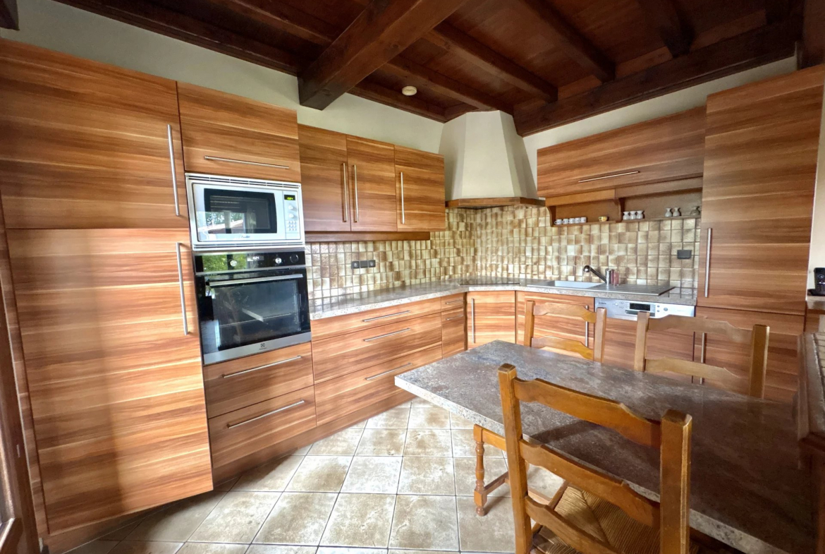 LA SALVETAT-SAINT-GILLES - MAISON T5/6