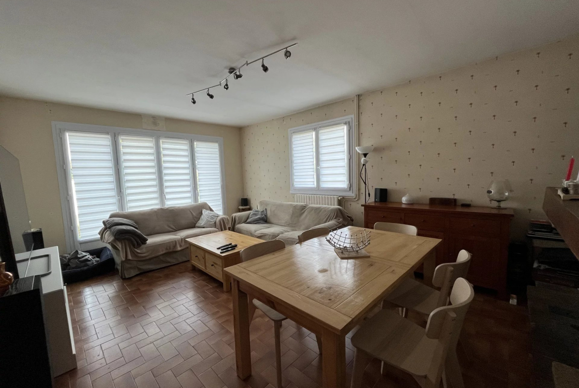 LA SALVETAT SAINT GILLES - MAISON  T4