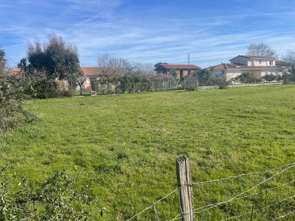 PLAISANCE-DU-TOUCH - TERRAIN