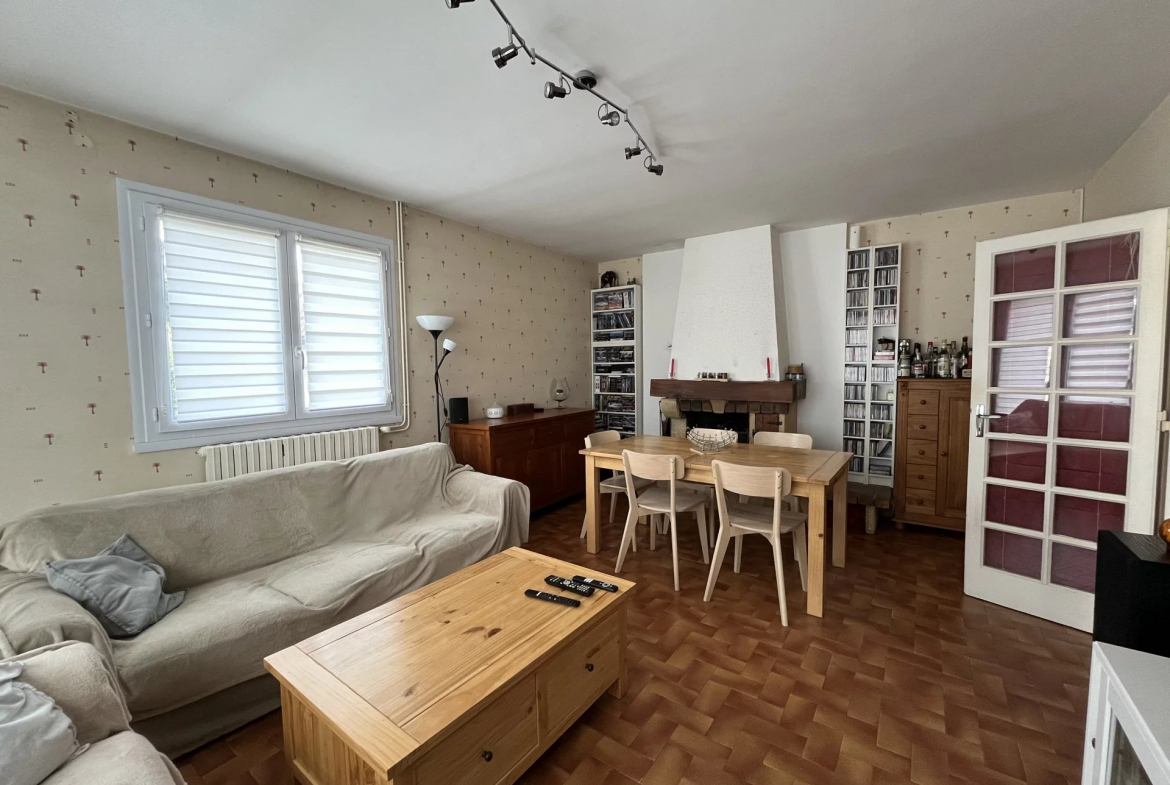 LA SALVETAT SAINT GILLES - MAISON  T4