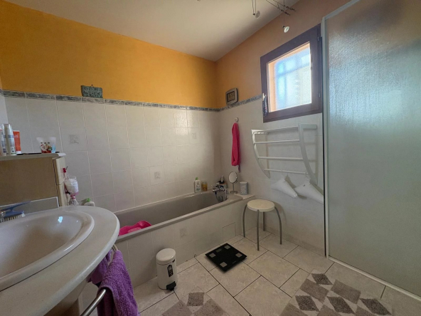 LA SALVETAT SAINT GILLES - MAISON T4 CENTRE VILLE