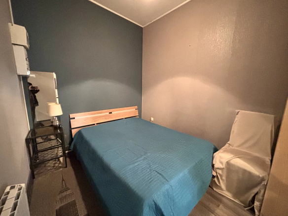 PLAISANCE DU TOUCH - LOCAL + APPARTEMENT T1 BIS