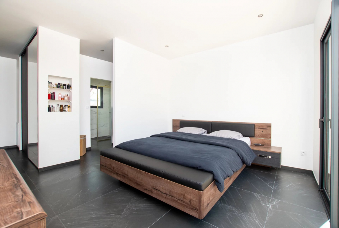 TOURNEFEUILLE - VILLA CONTEMPORAINE T6