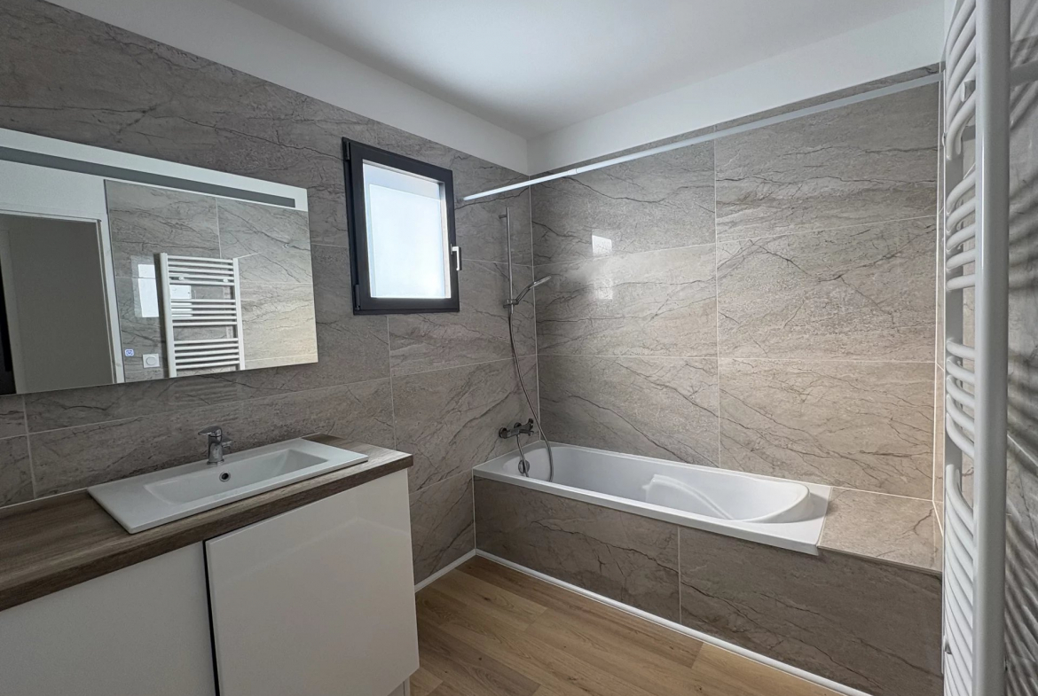 SAINT CLAR DE RIVIERE - MAISON T4