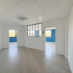 Location Bureau 68m2 - La Salvetat - St - Gilles