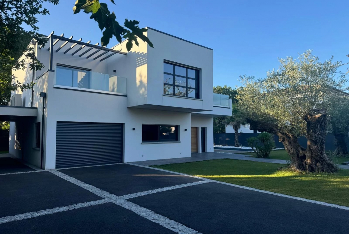 TOURNEFEUILLE - VILLA CONTEMPORAINE T6