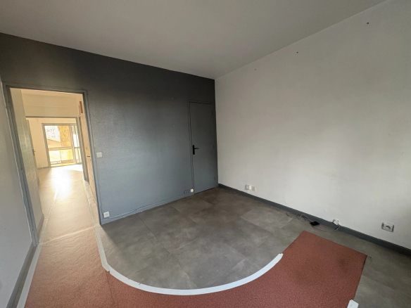 TOULOUSE SAINT-CYPRIEN - APPARTEMENT T3