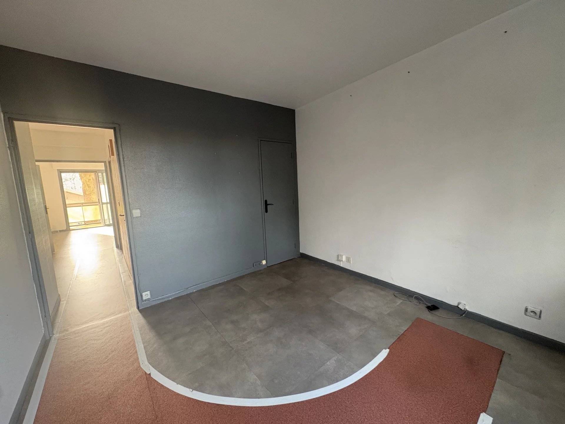 TOULOUSE SAINT-CYPRIEN - APPARTEMENT T3