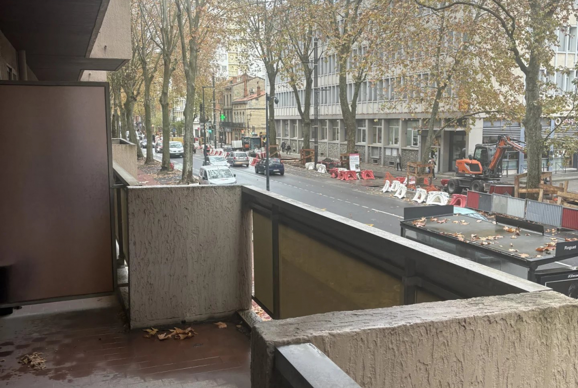 TOULOUSE SAINT-CYPRIEN - APPARTEMENT T3