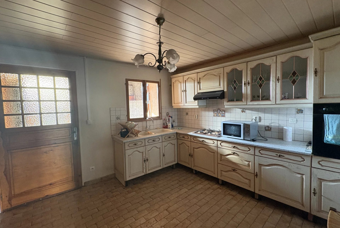 LEGUEVIN - MAISON DE VILLE T3