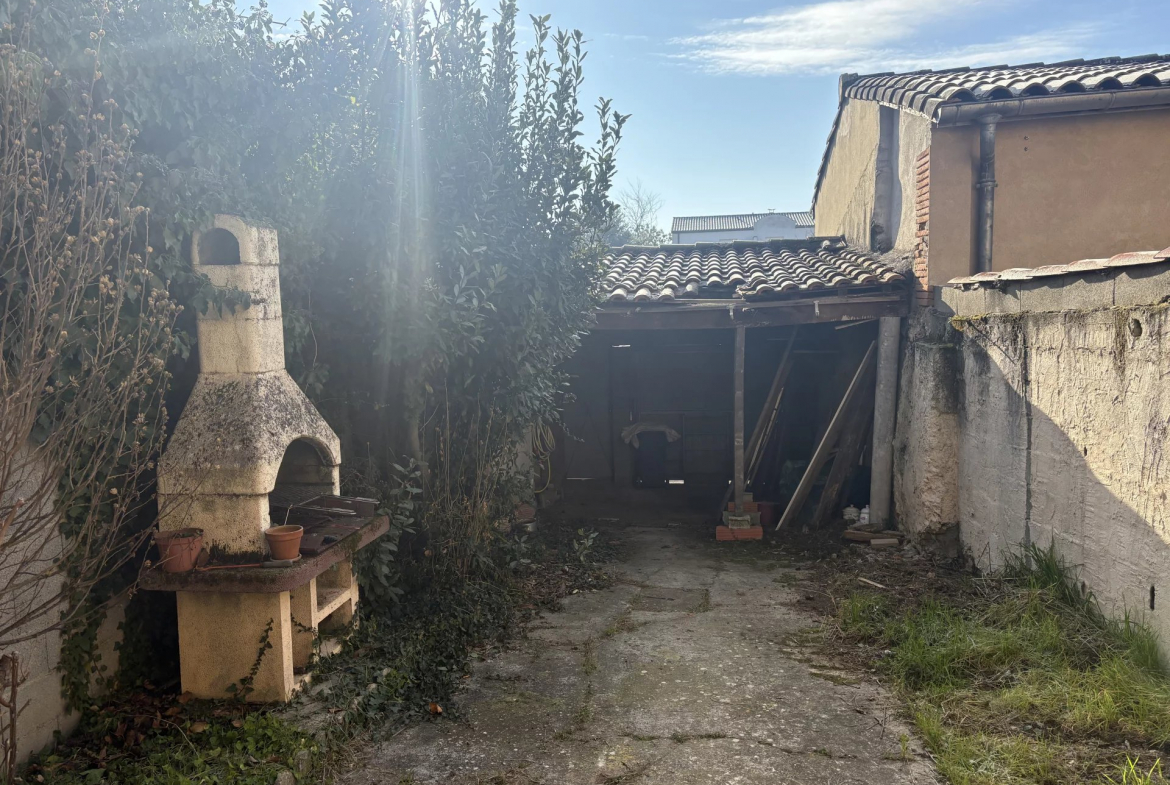 LEGUEVIN - MAISON DE VILLE T3