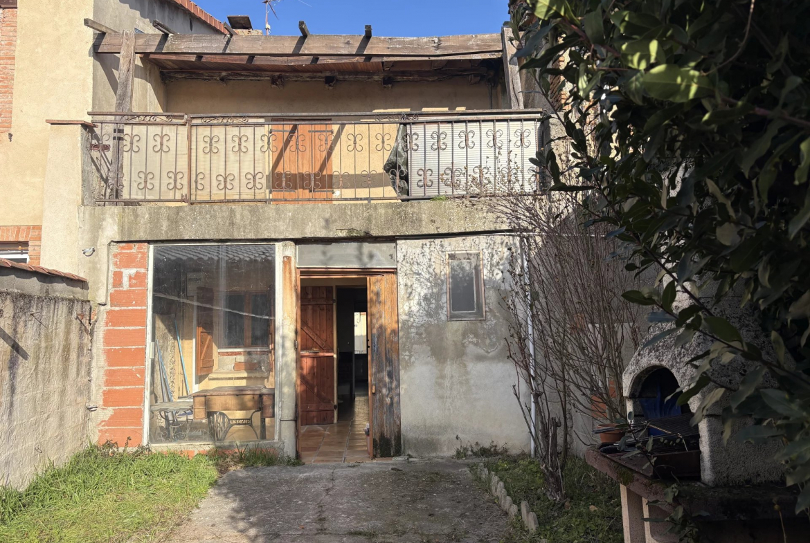 LEGUEVIN - MAISON DE VILLE T3