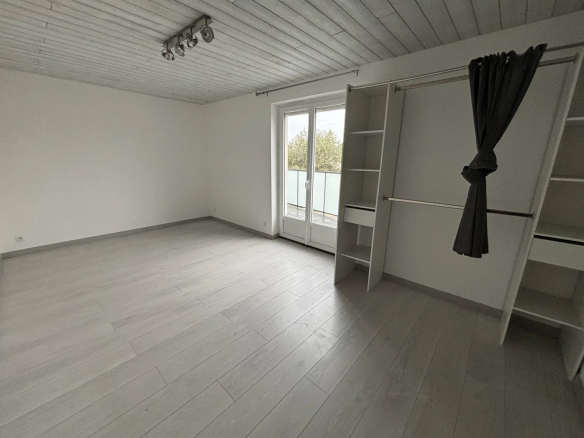 LA SALVETAT SAINT GILLES -  MAISON T4 rénovée en 2025