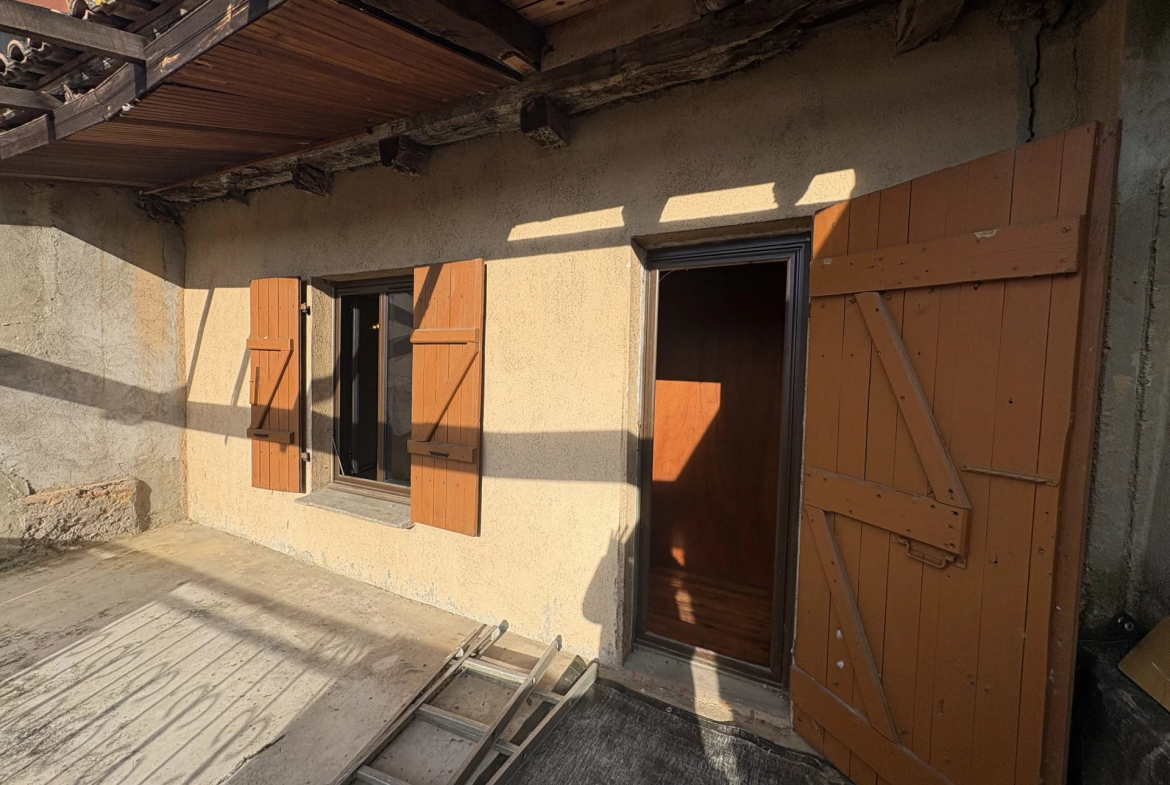 LEGUEVIN - MAISON DE VILLE T3