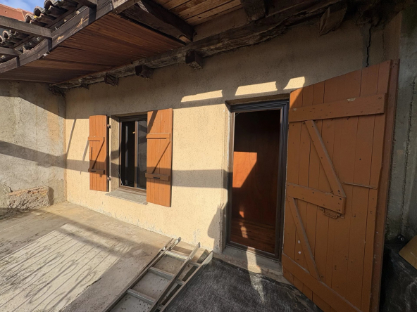 LEGUEVIN - MAISON DE VILLE T3