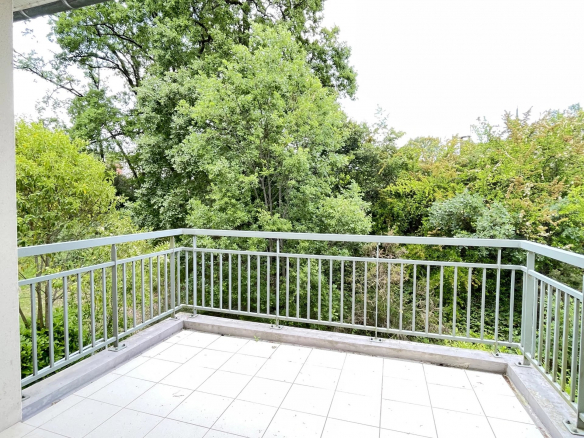 LA SALVETAT-SAINT-GILLES - APPARTEMENT T2