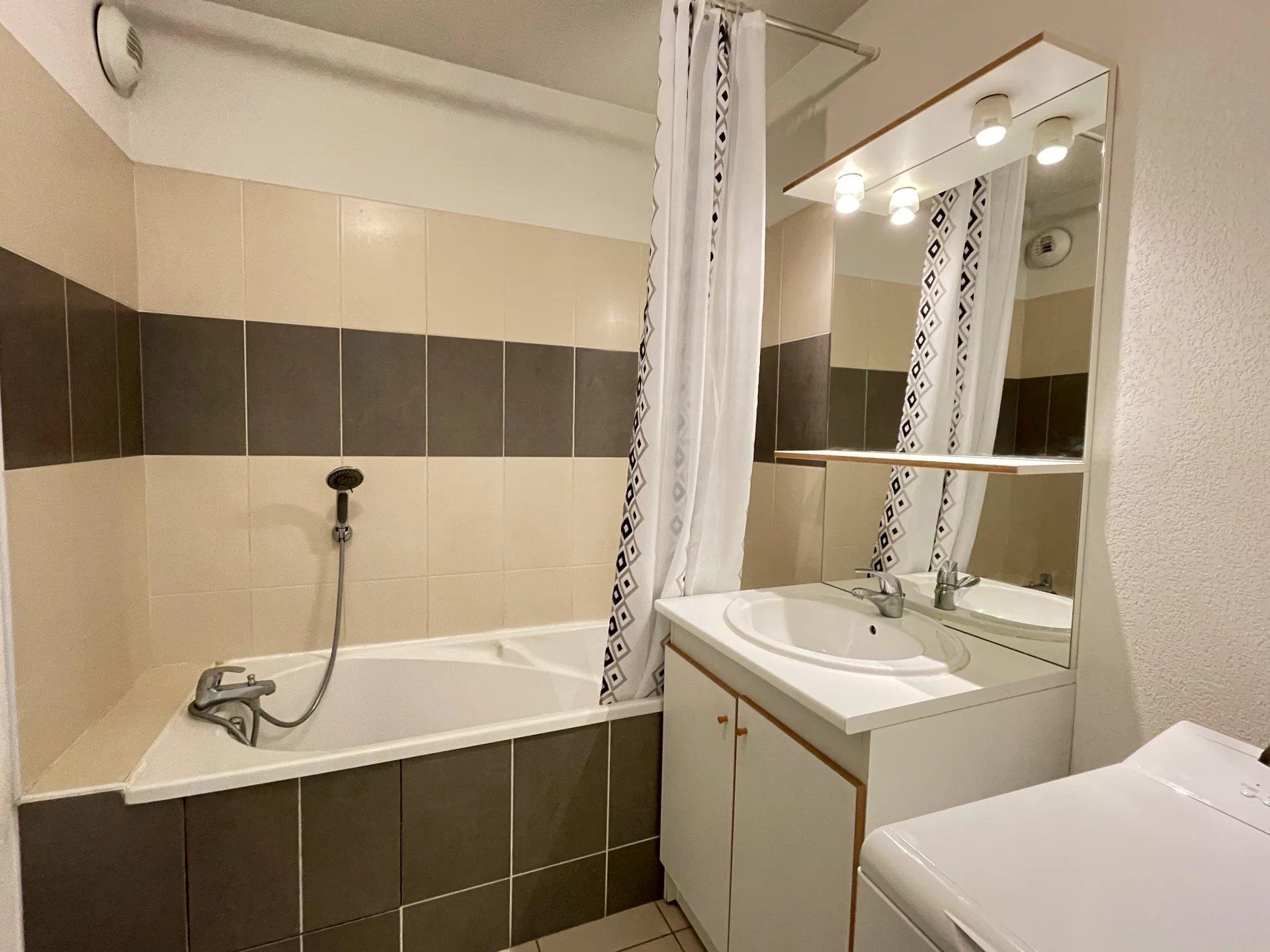 LA SALVETAT-SAINT-GILLES - APPARTEMENT T2