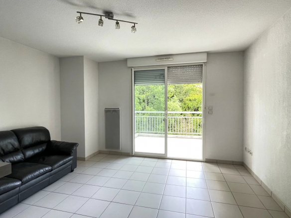 LA SALVETAT-SAINT-GILLES - APPARTEMENT T2