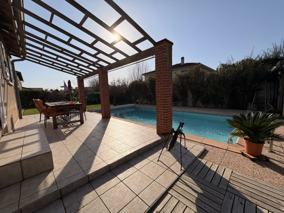 LA SALVETAT-SAINT-GILLES - MAISON T4/5