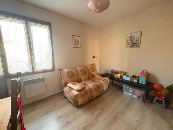 LA SALVETAT SAINT GILLES - MAISON T4 CENTRE VILLE