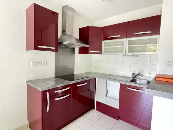 LA SALVETAT-SAINT-GILLES - APPARTEMENT T2