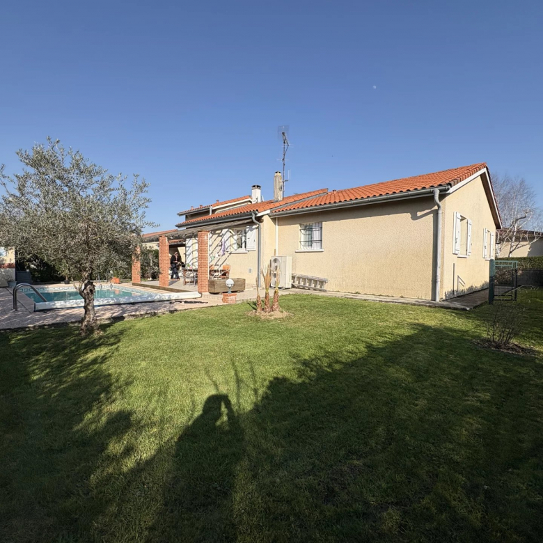 LA SALVETAT-SAINT-GILLES - MAISON T4/5