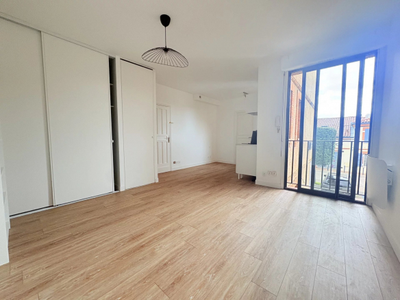 PLAISANCE DU TOUCH -STUDIO