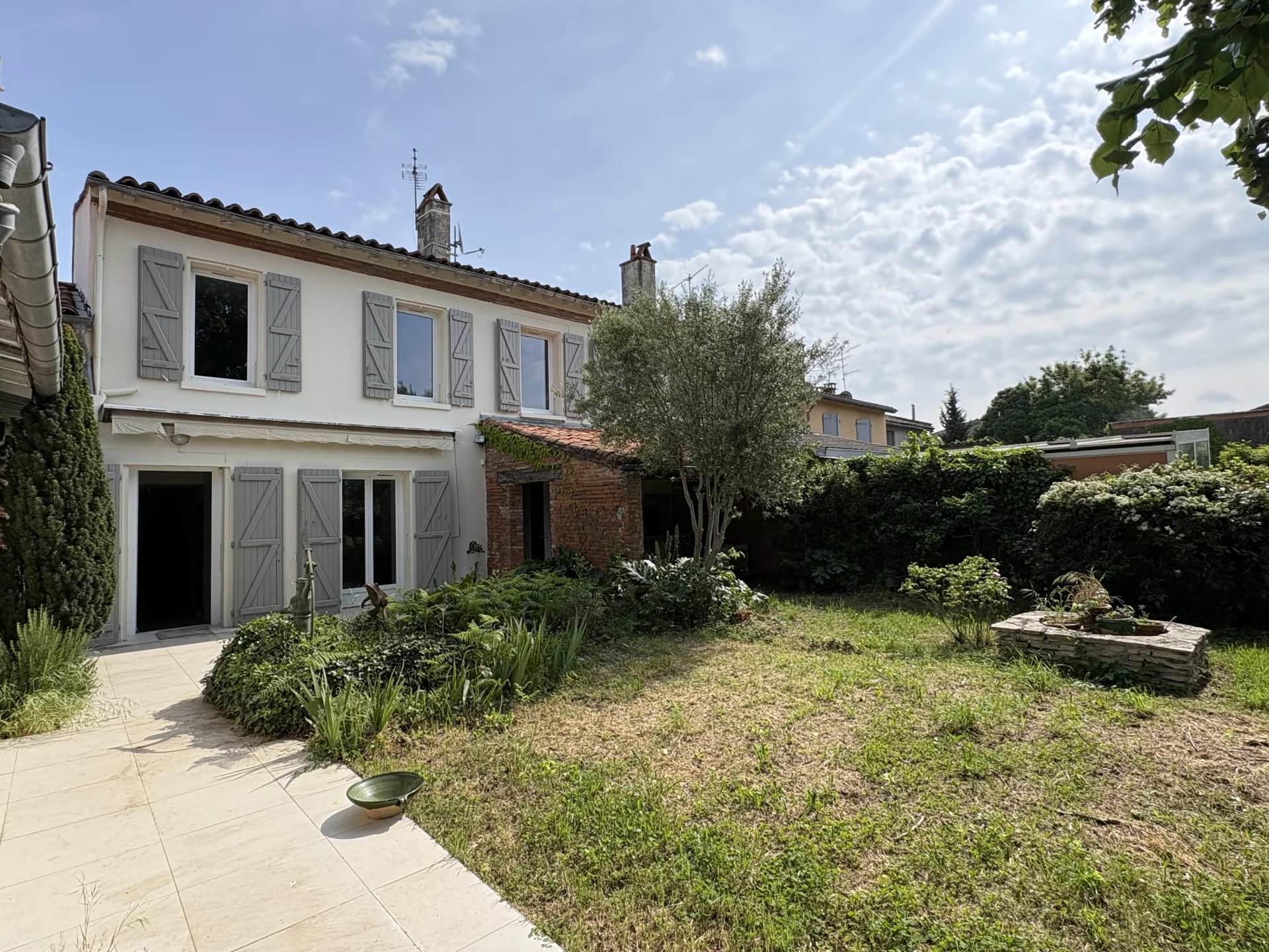 CUGNAUX - TOULOUSAINE T8