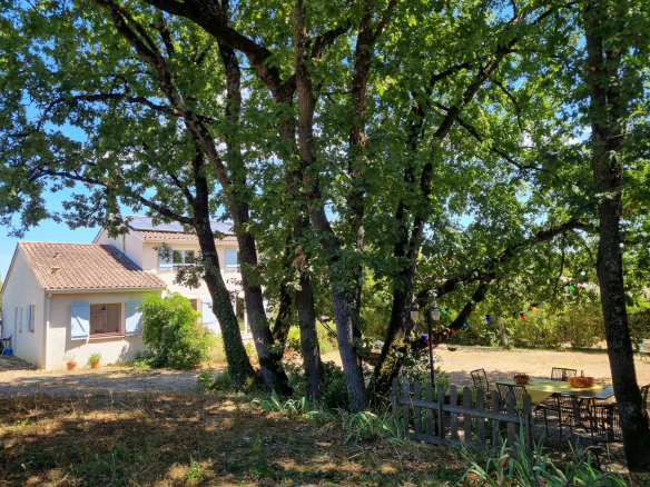 PLAISANCE-DU-TOUCH - MAISON T6/7