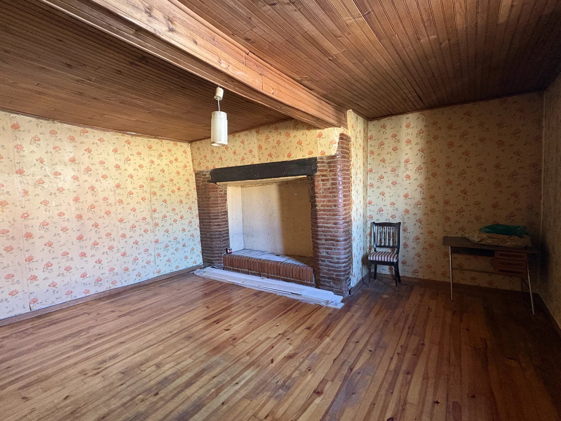 LEGUEVIN - MAISON DE VILLE T3