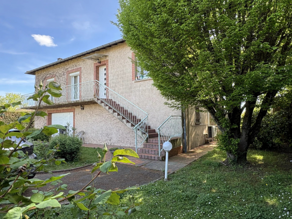 LA SALVETAT SAINT GILLES - MAISON T6