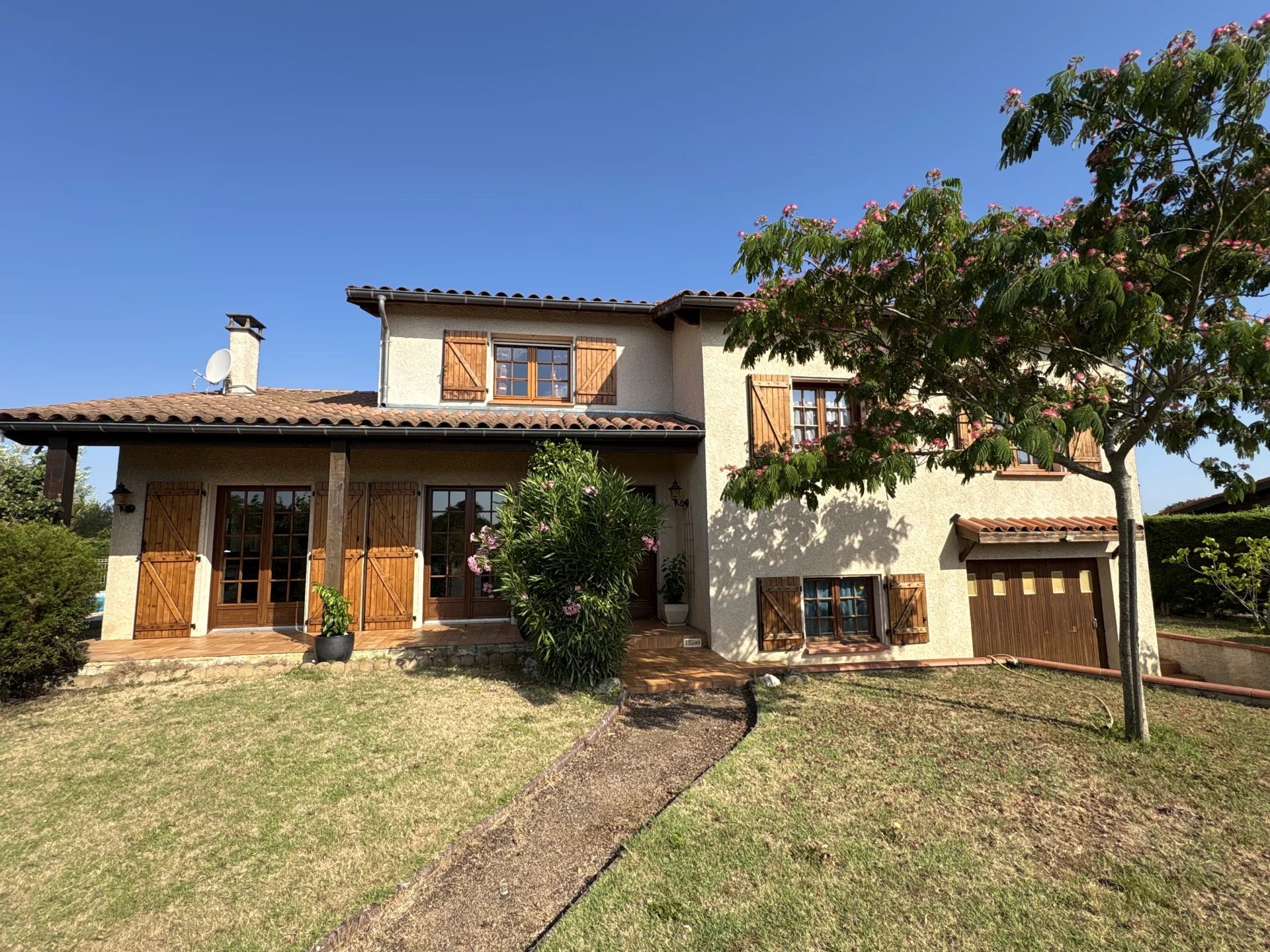 LA SALVETAT SAINT-GILLES - MAISON T6/7