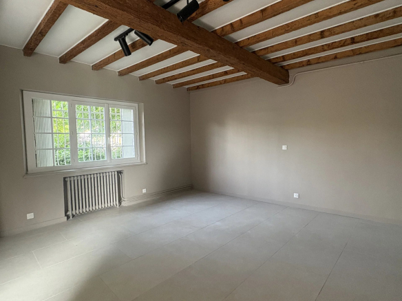 CUGNAUX - TOULOUSAINE T8